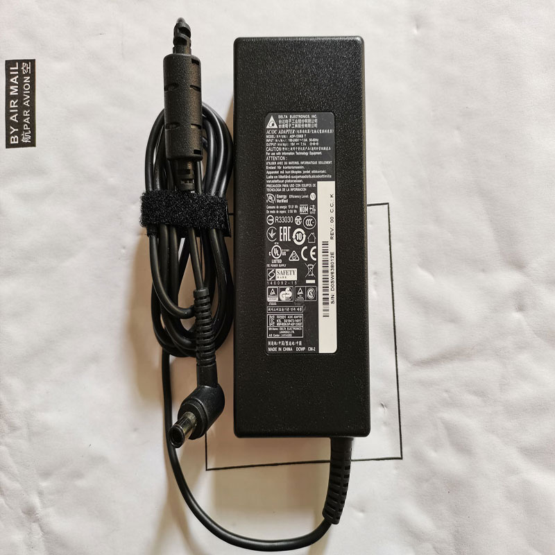NIEUWE OEM Delta 19 V 7.1A 135 - Pc Gaming News recensie en prijs